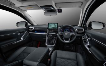 Interior Toyota Innova Hybrid Nyaman dengan 100% Kemewahan 